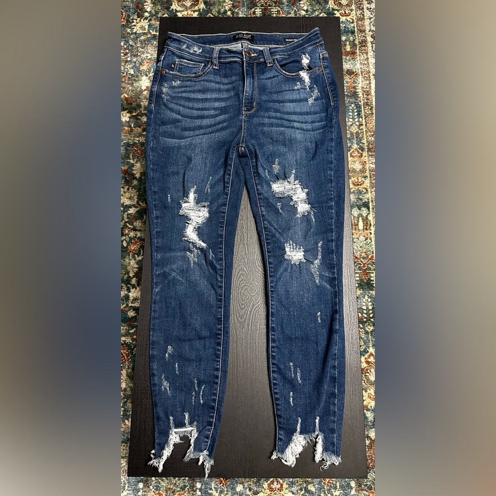 EUC Judy Blue skinny jeans size 11/30